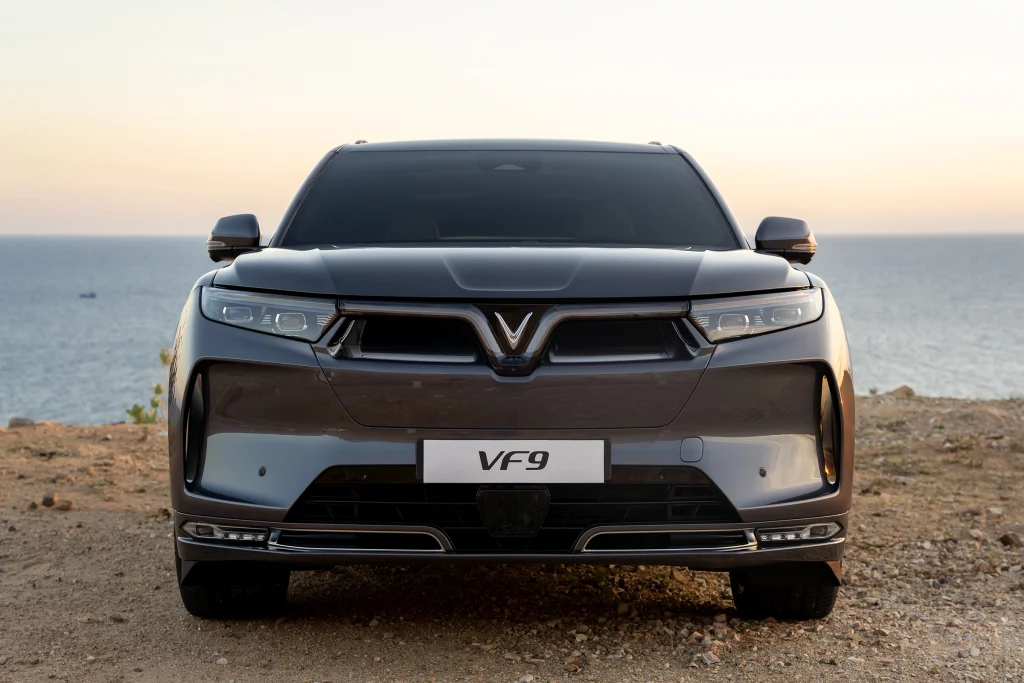 VF 9 Neptune Grey Front A7305383 Copy